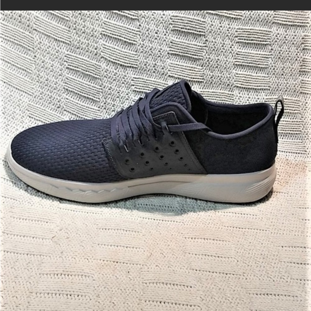 Under armour size 9